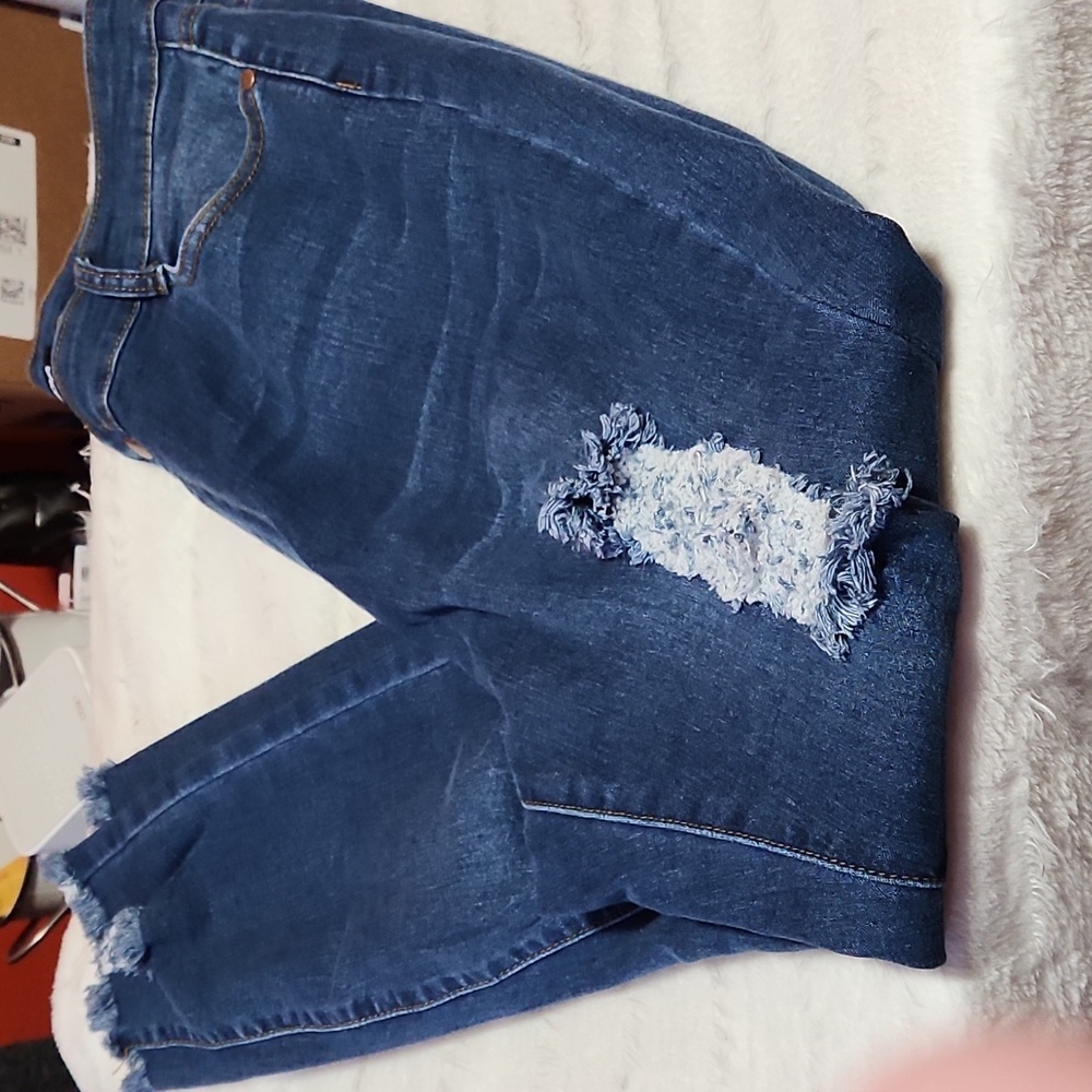 Fashion Nova Distressed Skinny Jeans Sz 1x. 38x27 - Picture 1 of 8